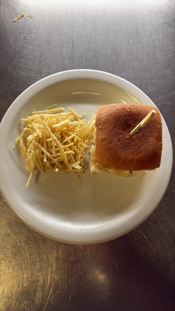 WhatsApp Image 2025-05-21 at 19.59